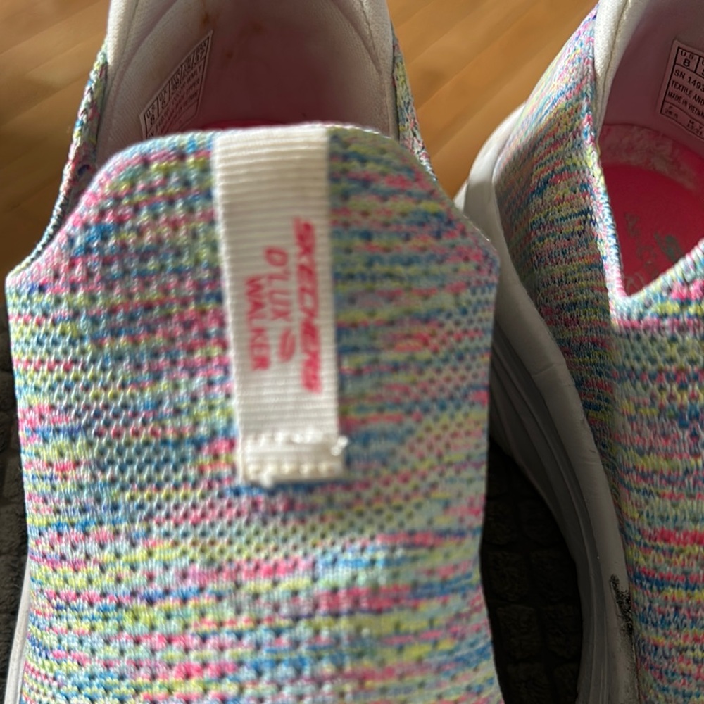 Skechers Pink and Blue Slip-On D Lux Walker Sneakers with Knit Fabric,air cooled - Picture 4 of 6